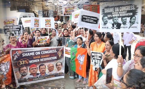 नारी शक्ती वंदन अधिनियम - शिमगा आणि कवित्व...